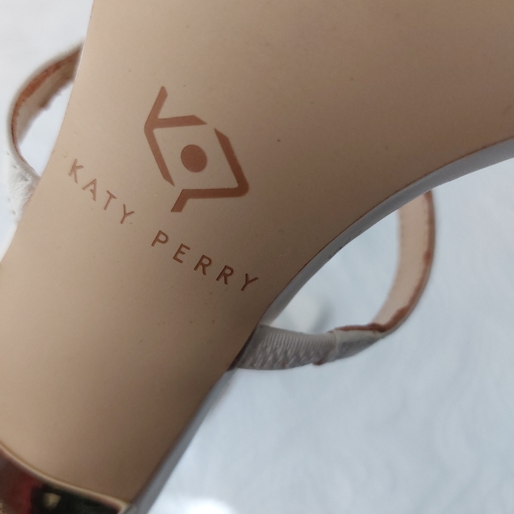 KATY PERRY " THE VILAN" WHITE STILETTO HEELS - Picture 8 of 11